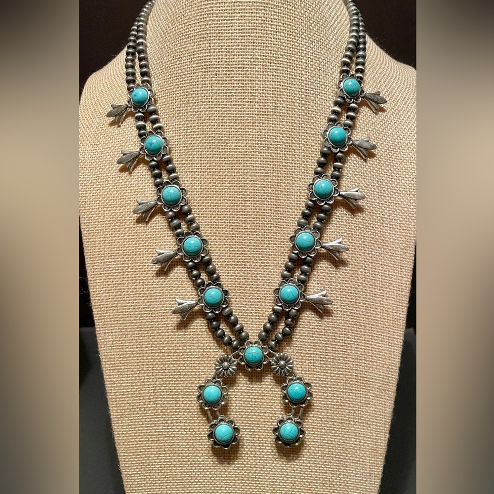 Squash Blossom Necklace Turquoise/Silver - Picture 3 of 11